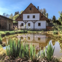 27BB81F5-95EA-4BEB-B22B-E829F9B92D83 27BB81F5-95EA-4BEB-B22B-E829F9B92D83