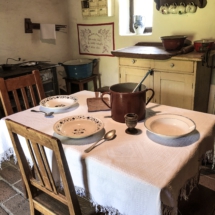 31E5973F-9C92-437D-92DA-F403E2731DEE 31E5973F-9C92-437D-92DA-F403E2731DEE